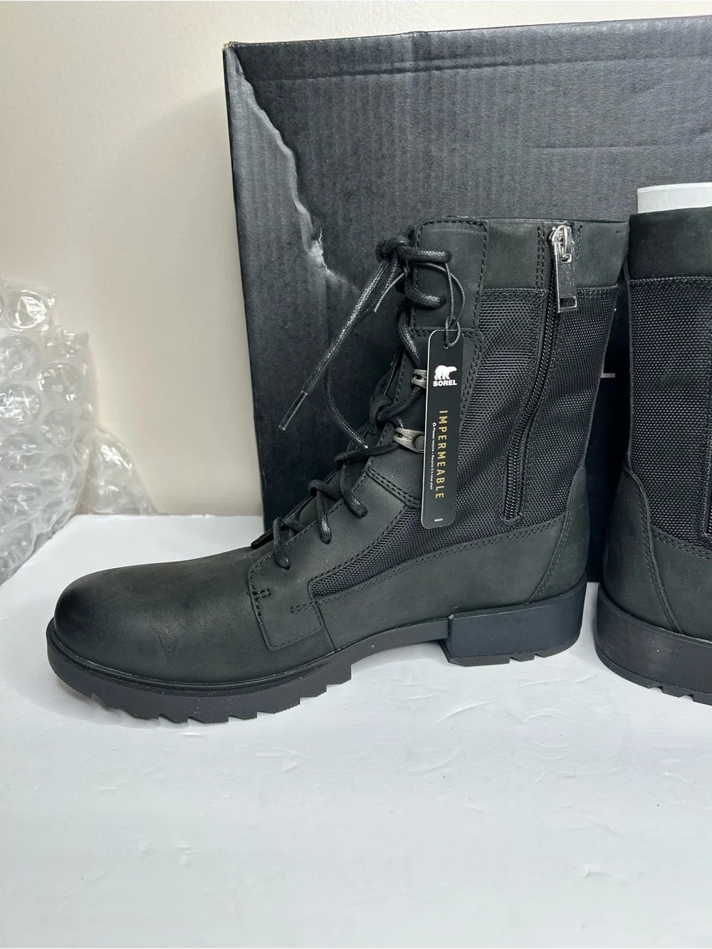 Sorel durable lace